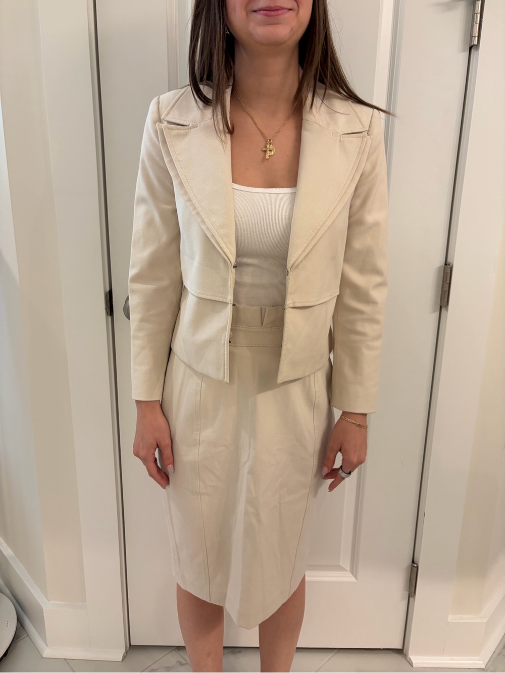 WHBM Classic Cream Suit Skirt + Blazer - Picture 2 of 6